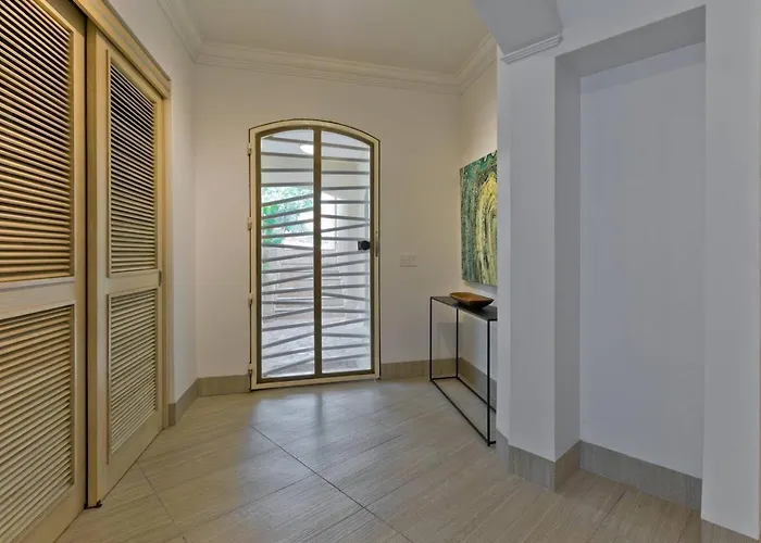 #marbella Lane-scenic With Amazing Oceanviews *